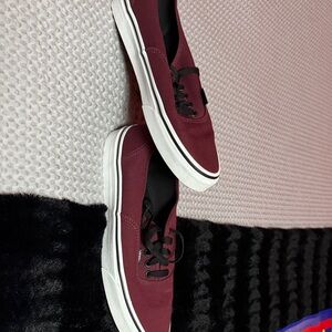 Vans Men's Burgundy Sneakers